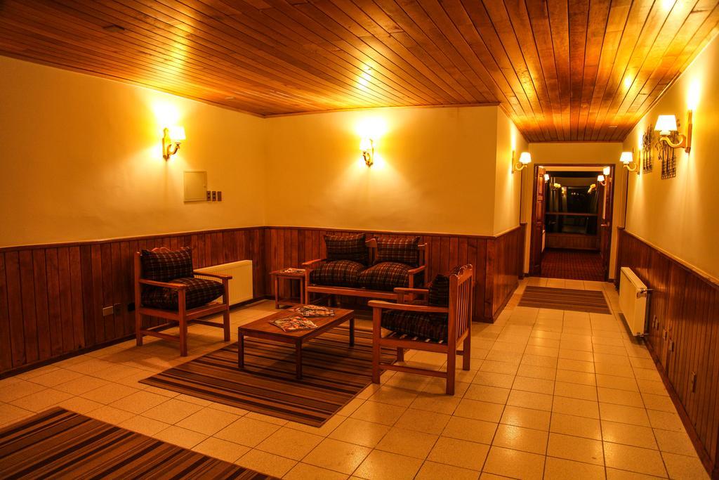 Hosteria Pehoe Торрес-дель-Пайне Экстерьер фото