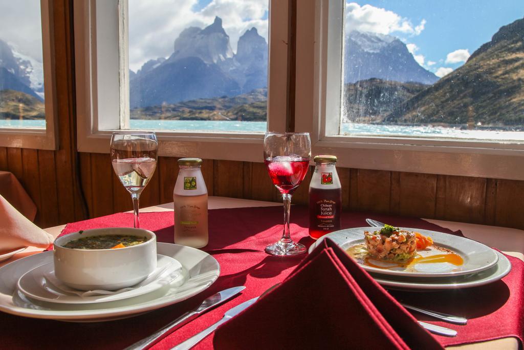 Hosteria Pehoe Торрес-дель-Пайне Экстерьер фото