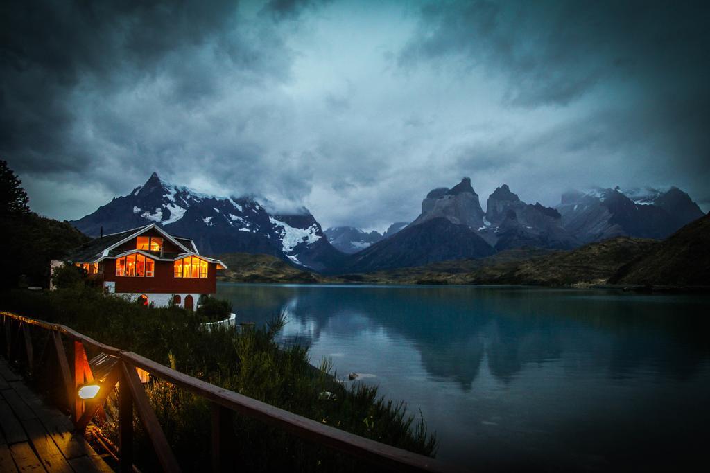 Hosteria Pehoe Торрес-дель-Пайне Экстерьер фото