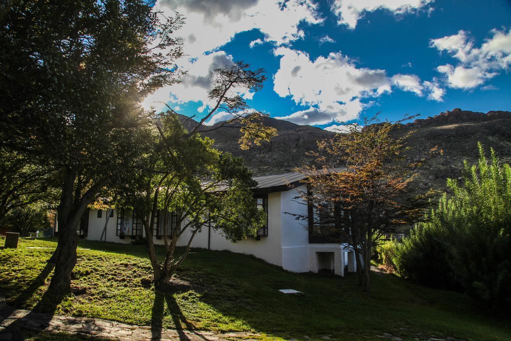 Hosteria Pehoe Торрес-дель-Пайне Экстерьер фото