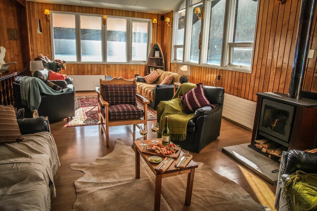 Hosteria Pehoe Торрес-дель-Пайне Экстерьер фото