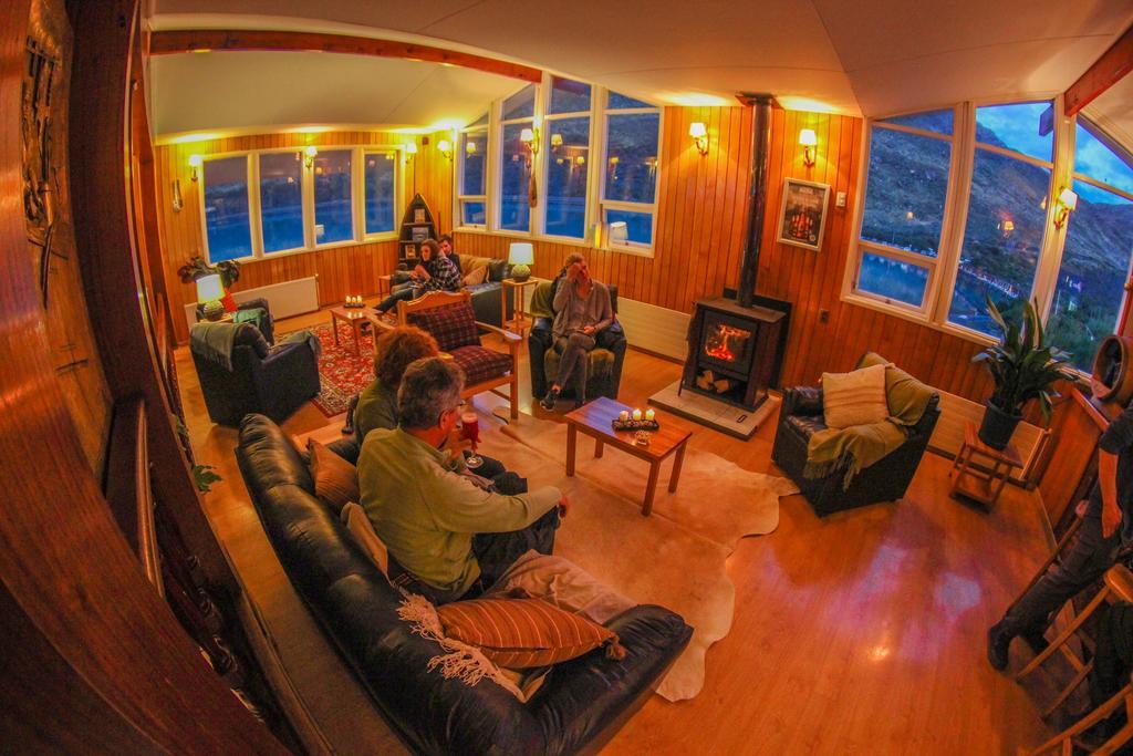 Hosteria Pehoe Торрес-дель-Пайне Экстерьер фото