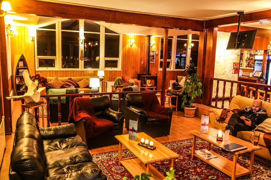 Hosteria Pehoe Торрес-дель-Пайне Экстерьер фото