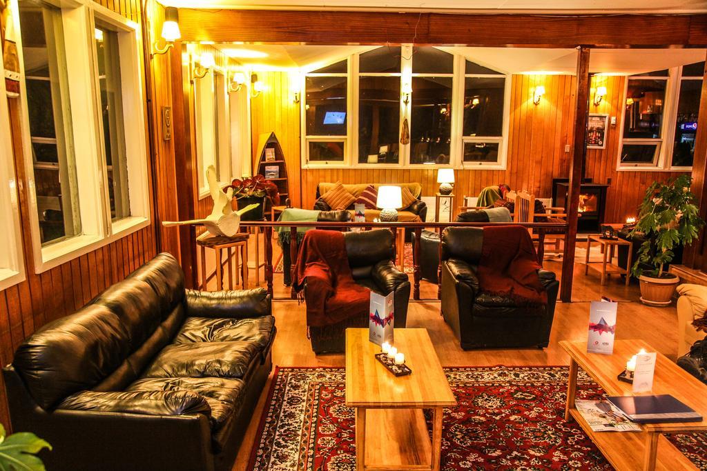 Hosteria Pehoe Торрес-дель-Пайне Экстерьер фото