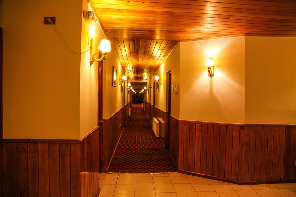Hosteria Pehoe Торрес-дель-Пайне Экстерьер фото