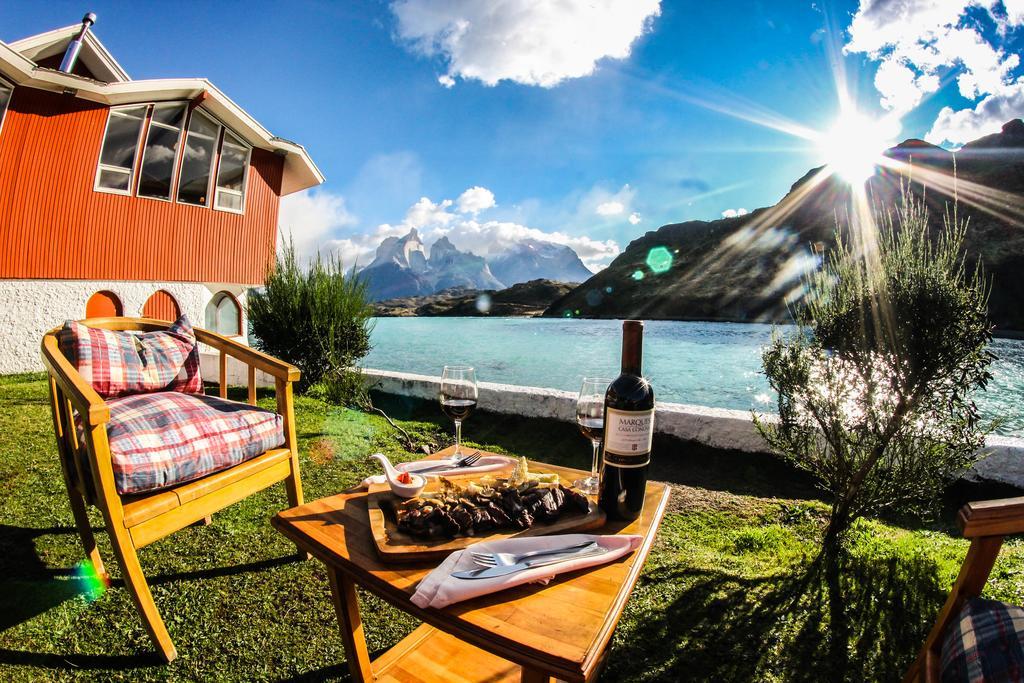 Hosteria Pehoe Торрес-дель-Пайне Экстерьер фото