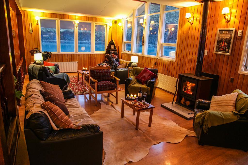 Hosteria Pehoe Торрес-дель-Пайне Экстерьер фото