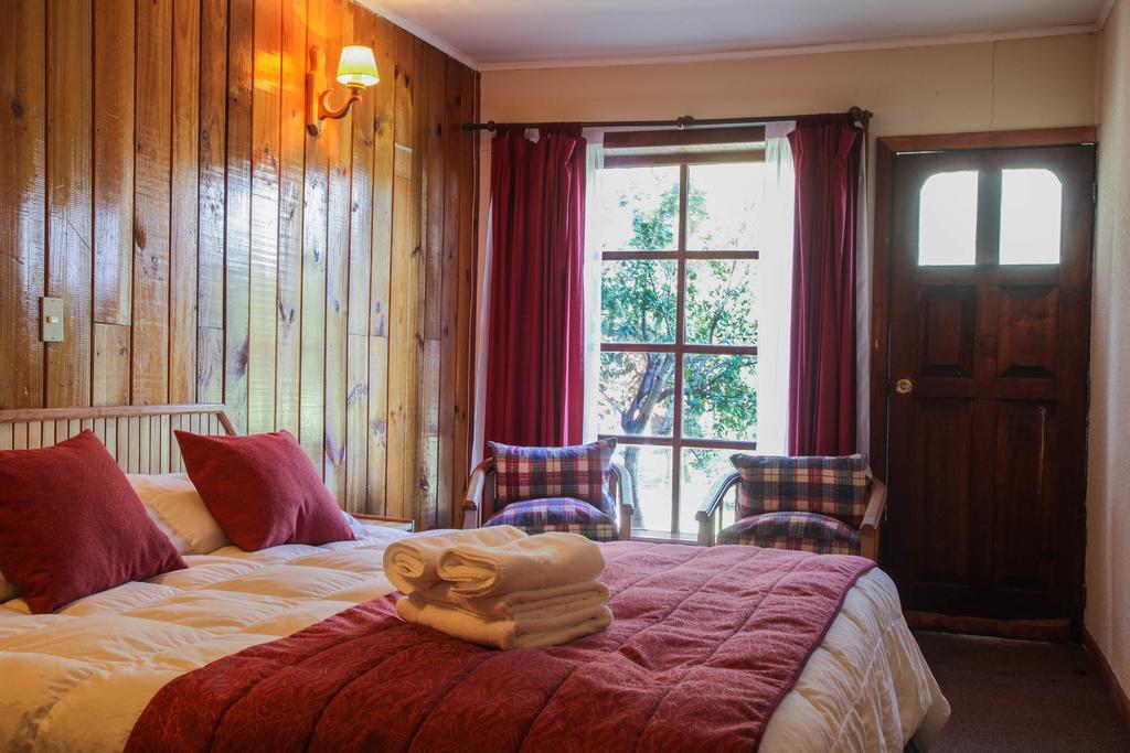 Hosteria Pehoe Торрес-дель-Пайне Экстерьер фото
