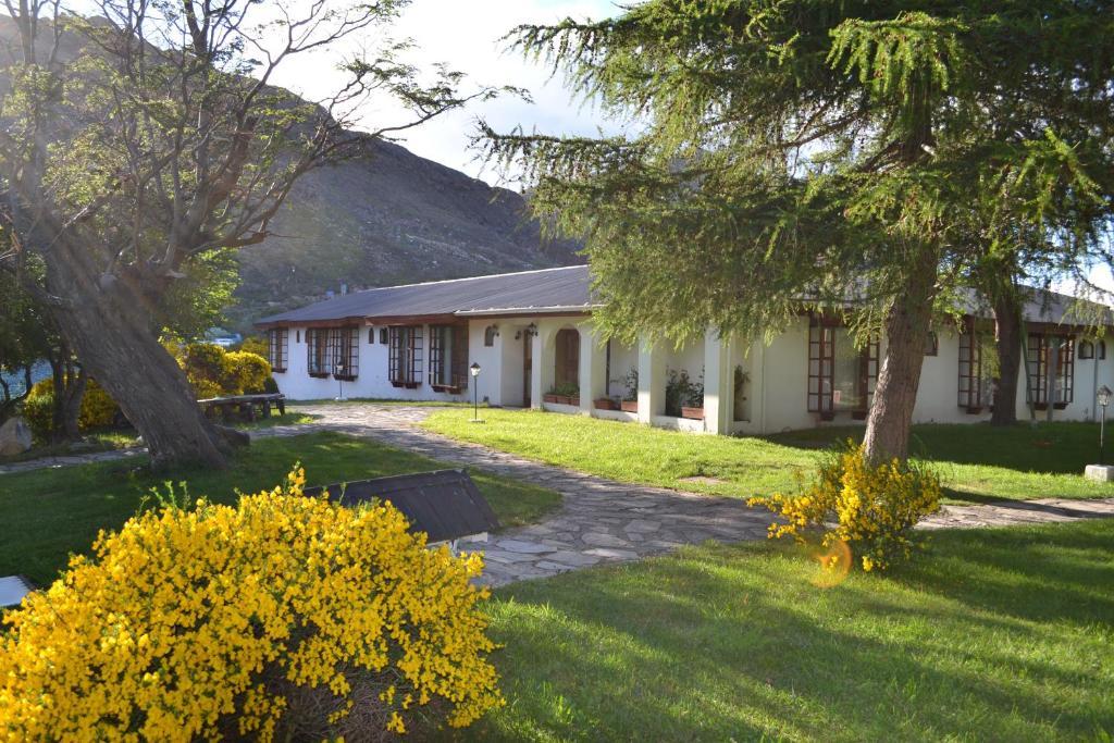 Hosteria Pehoe Торрес-дель-Пайне Экстерьер фото