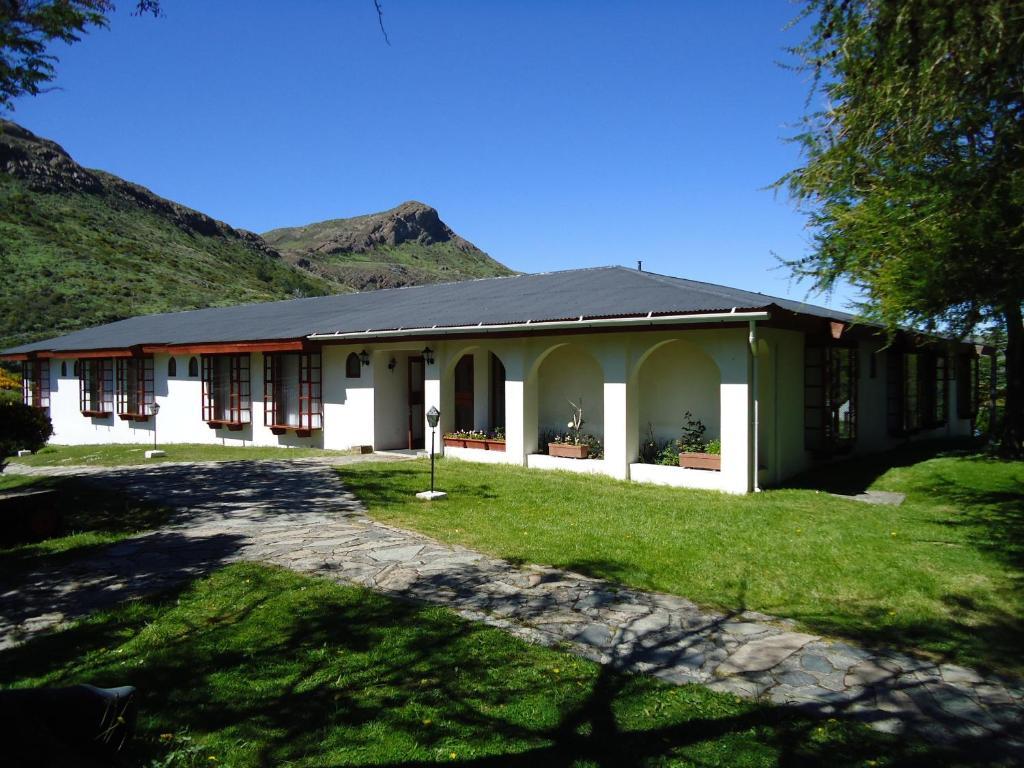 Hosteria Pehoe Торрес-дель-Пайне Экстерьер фото